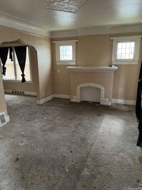 15700 Pinehurst St, Detroit, MI 48238-1032