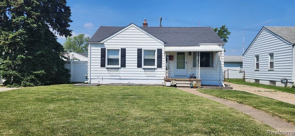 2178 Moran Ave, Lincoln Park, MI 48146-3736