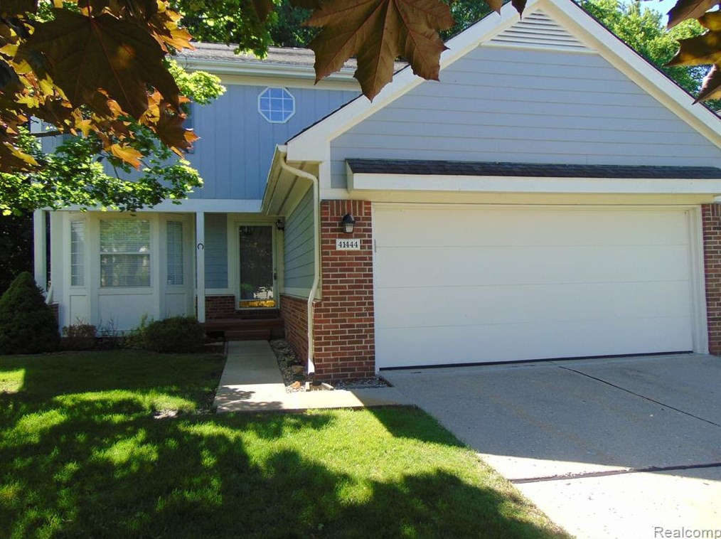 41444 Belden Cir, Novi, MI 48377