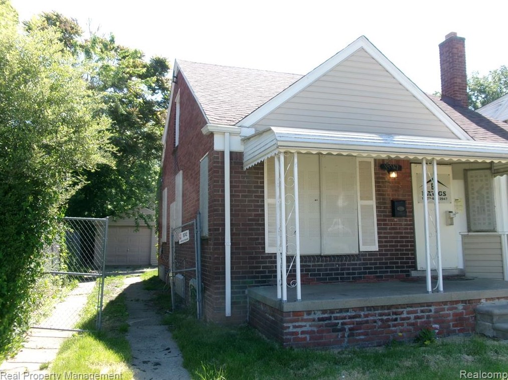 19742 Whitcomb St, Detroit, MI 48235