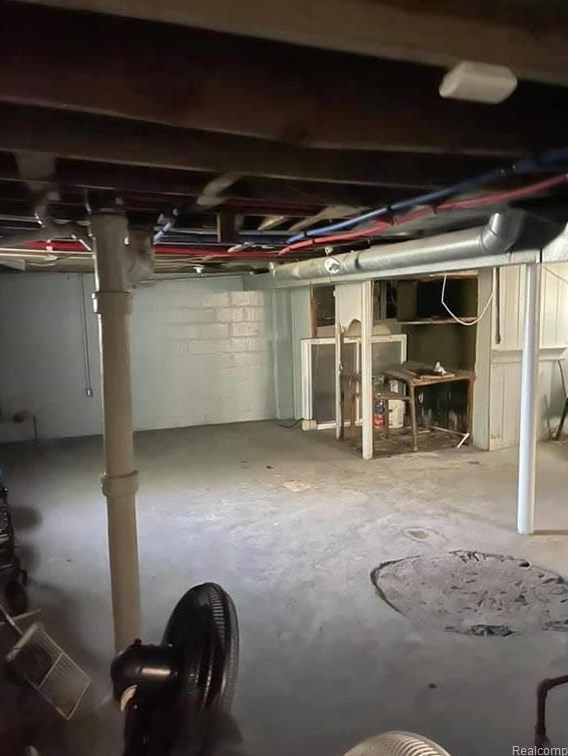 13531 Manor St, Detroit, MI 48238-2249