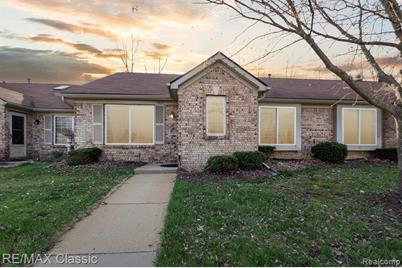 323 Countryside Court, Highland Township, MI 48357 - Photo 1