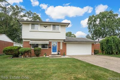 39553 Rambler Drive, Sterling Heights, MI 48313 - Photo 1