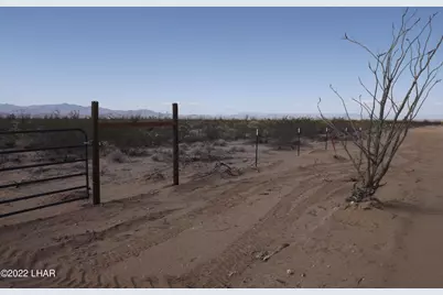 000 W Cielo Rd, Yucca, AZ 86438 - Photo 6