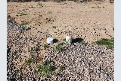 000 W Cielo Rd, Yucca, AZ 86438 - Photo 16