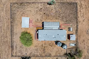 6705 E Red Barrel Rd, Yucca, AZ 86438 - Photo 36