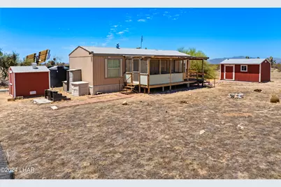 6705 E Red Barrel Rd, Yucca, AZ 86438 - Photo 42