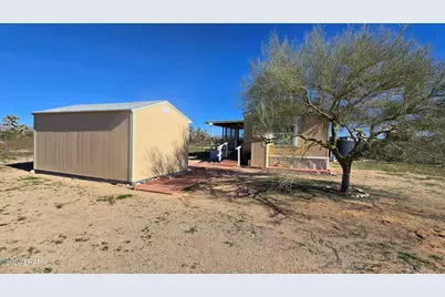 6705 E Red Barrel Rd, Yucca, AZ 86438 - Photo 24