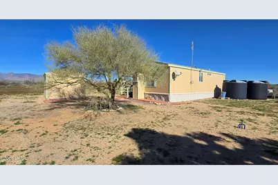6705 E Red Barrel Rd, Yucca, AZ 86438 - Photo 52