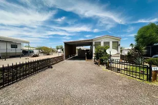 200 N Moon Mountain Ave, Quartzsite, AZ 85346 - Photo 2