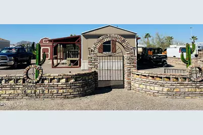 200 N Moon Mountain Ave #18, Quartzsite, AZ 85346 - Photo 1