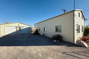 180 Sunrise St, Quartzsite, AZ 85346 - Photo 32