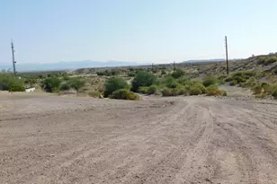 16N/20W Behind Pilot Gateway, Lake Havasu City, AZ 86404 - Photo 4