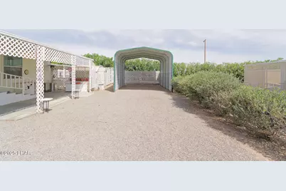 490 N Moon Mountain Ave #14, Quartzsite, AZ 85346 - Photo 2
