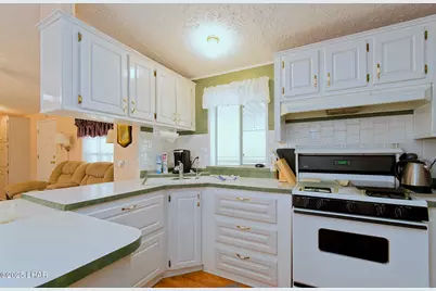 490 N Moon Mountain Ave #14, Quartzsite, AZ 85346 - Photo 18