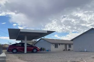 2091 Holly Ave, Lake Havasu City, AZ 86403 - Photo 2