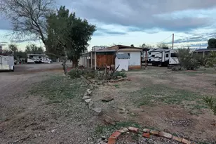 730 N Tesota Ln, Quartzsite, AZ 85346 - Photo 2