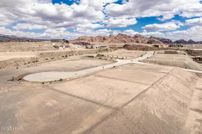 2404 River Rock Ct, Lake Havasu City, AZ 86406 - Photo 8