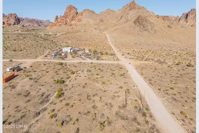 0000 Hualapai Dr W, Golden Valley, AZ 86413 - Photo 10