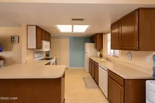 2897 Castaway Dr, Lake Havasu City, AZ 86406 - Photo 14