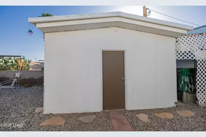 401 Bluewater Dr, Parker, AZ 85344 - Photo 16