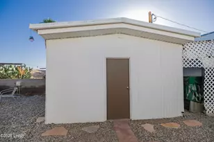 401 Bluewater Dr, Parker, AZ 85344 - Photo 16