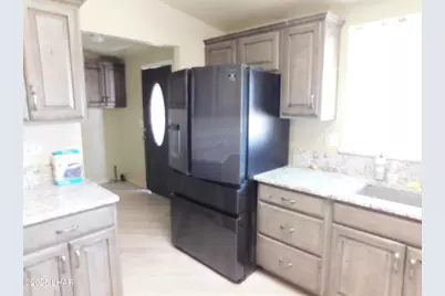 43714 E Hannah Ln, Bouse, AZ 85325 - Photo 14