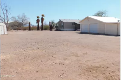 43714 E Hannah Ln, Bouse, AZ 85325 - Photo 62