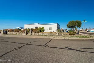 211 Columbine Dr, Lake Havasu City, AZ 86403 - Photo 2