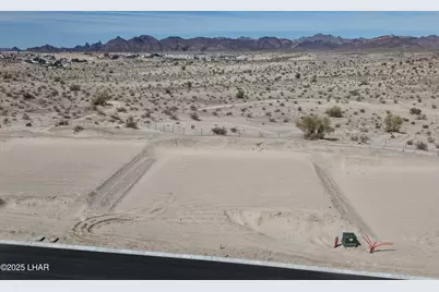 1533 E North View Dr, Lake Havasu City, AZ 86404 - Photo 2