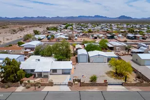 49539 Rainbow Dr, Quartzsite, AZ 85346 - Photo 2