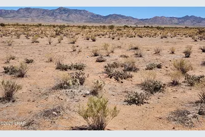 5632 N Ross Dr, Kingman, AZ 86401 - Photo 1