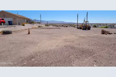 3690 Garnet Cir, Lake Havasu City, AZ 86404 - Photo 18