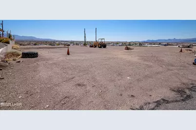 3690 Garnet Cir, Lake Havasu City, AZ 86404 - Photo 10