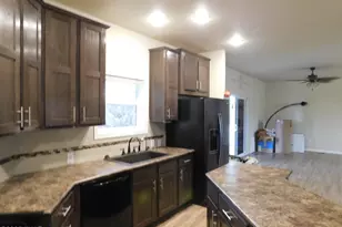 206 W Crystal Ln, Quartzsite, AZ 85346 - Photo 12