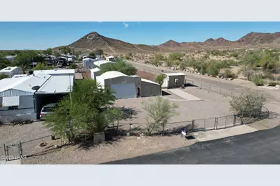 775 W Comanche Dr, Quartzsite, AZ 85346 - Photo 2