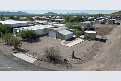 775 W Comanche Dr, Quartzsite, AZ 85346 - Photo 4