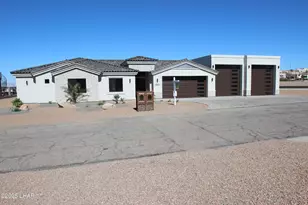 3851 Texoma Dr, Lake Havasu City, AZ 86404 - Photo 4