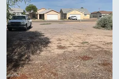 9847 Kingman Dr, Mohave Valley, AZ 86440 - Photo 4