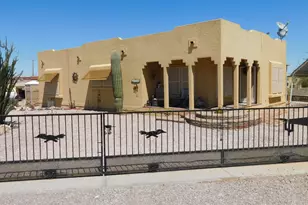 1435 N Moon Mountain Ave, Quartzsite, AZ 85346 - Photo 1