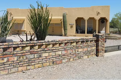 1435 N Moon Mountain Ave, Quartzsite, AZ 85346 - Photo 2