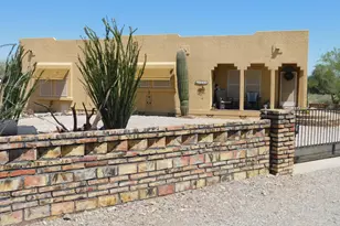 1435 N Moon Mountain Ave, Quartzsite, AZ 85346 - Photo 2