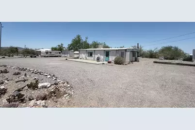 346 E Sunset Pl, Quartzsite, AZ 85346 - Photo 1