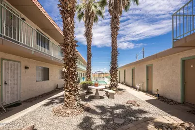 2291 McCulloch Blvd N #9, Lake Havasu City, AZ 86403 - Photo 4