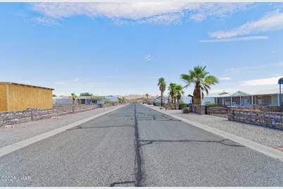 49605 Felspar Ave, Quartzsite, AZ 85346 - Photo 34