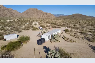 11989 Howard Rd, Yucca, AZ 86438 - Photo 2