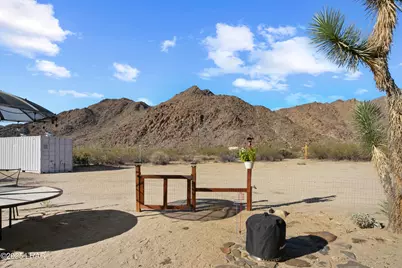 11989 Howard Rd, Yucca, AZ 86438 - Photo 24