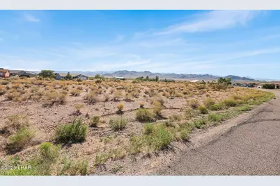 6915 Rio Verde Dr E, Kingman, AZ 86401 - Photo 2