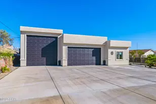 3391 Oasis Dr, Lake Havasu City, AZ 86404 - Photo 2