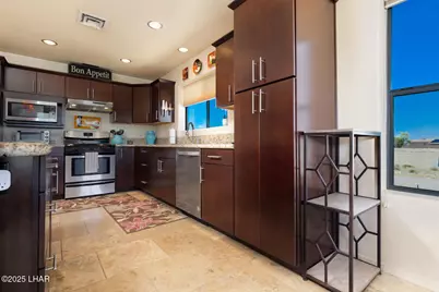 7555 N Valley View Dr, Lake Havasu City, AZ 86404 - Photo 18